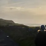 ベッド・アンド・ブレックファスト The Sleepy Leprechaun ドゥーリン