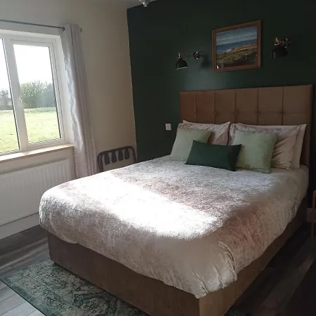 The Sleepy Leprechaun Bed & Breakfast 4*