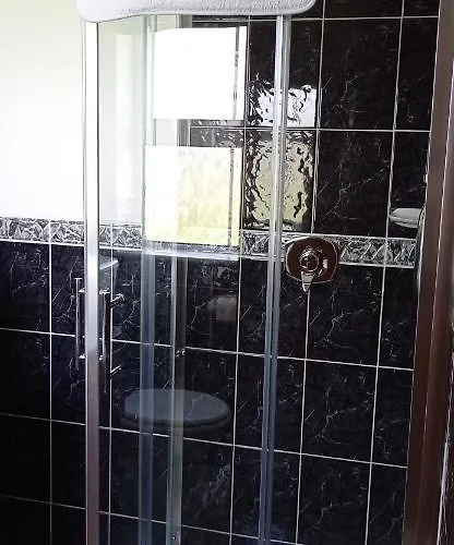 The Sleepy Leprechaun Bed & Breakfast 4*