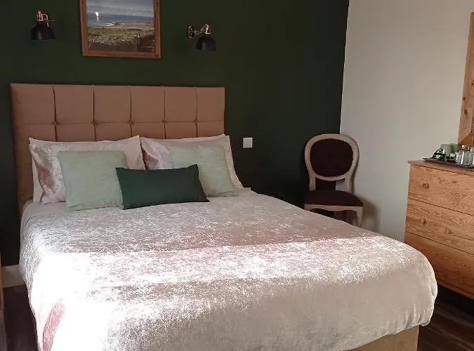 The Sleepy Leprechaun 4*